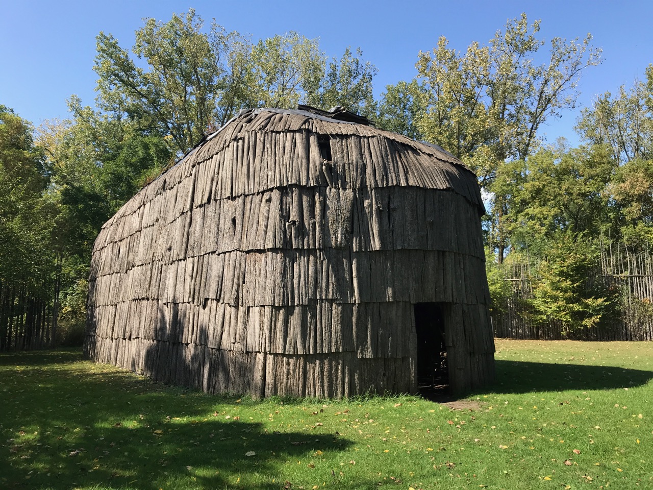 Reproduction house at Kana: ata Village